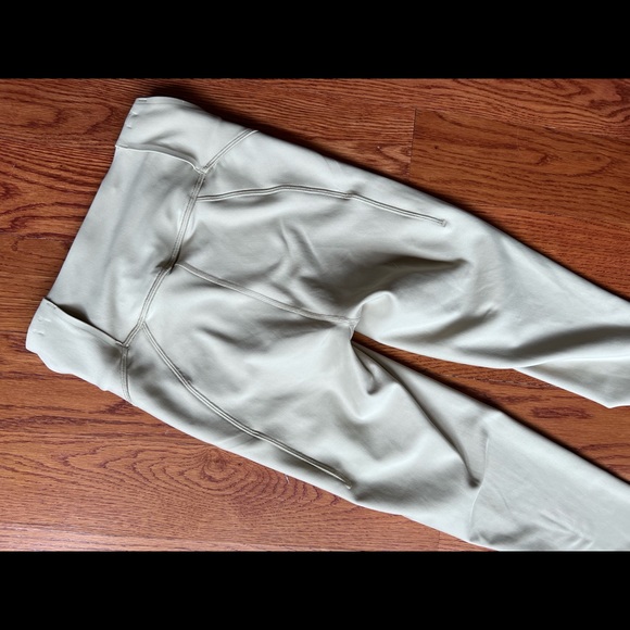 Lululemon Chase the Chill Super High-Rise Tight 28 - Picture 5 of 5